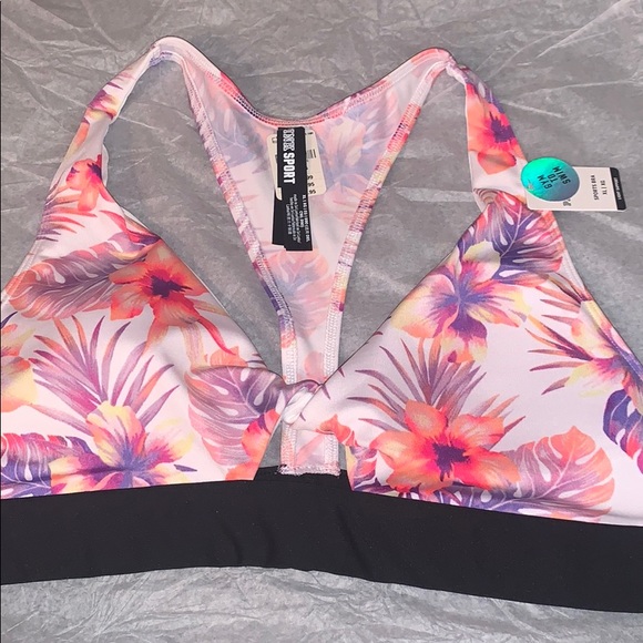 PINK Victoria's Secret Other - VS Pink Twist Sports Bra 💓
